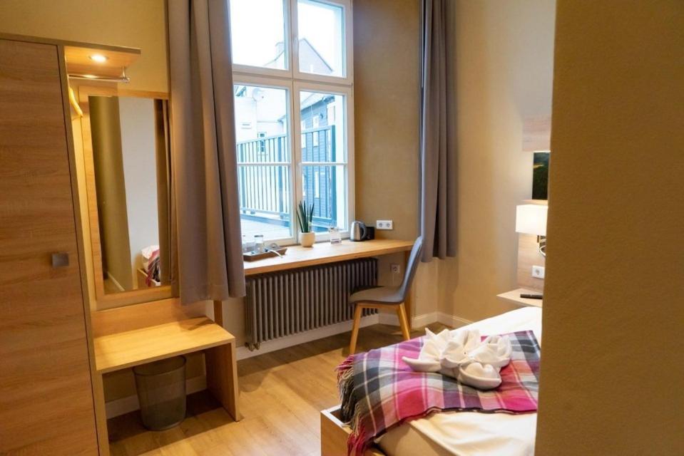 Hotel Zum Landsberger Hof à Arnsberg Extérieur photo